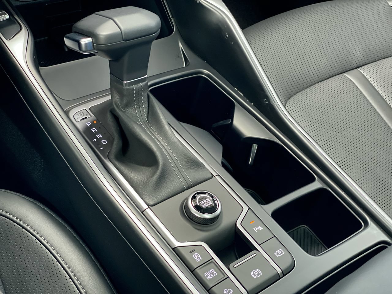 New 2026 Kia Sorento S FWD image 25