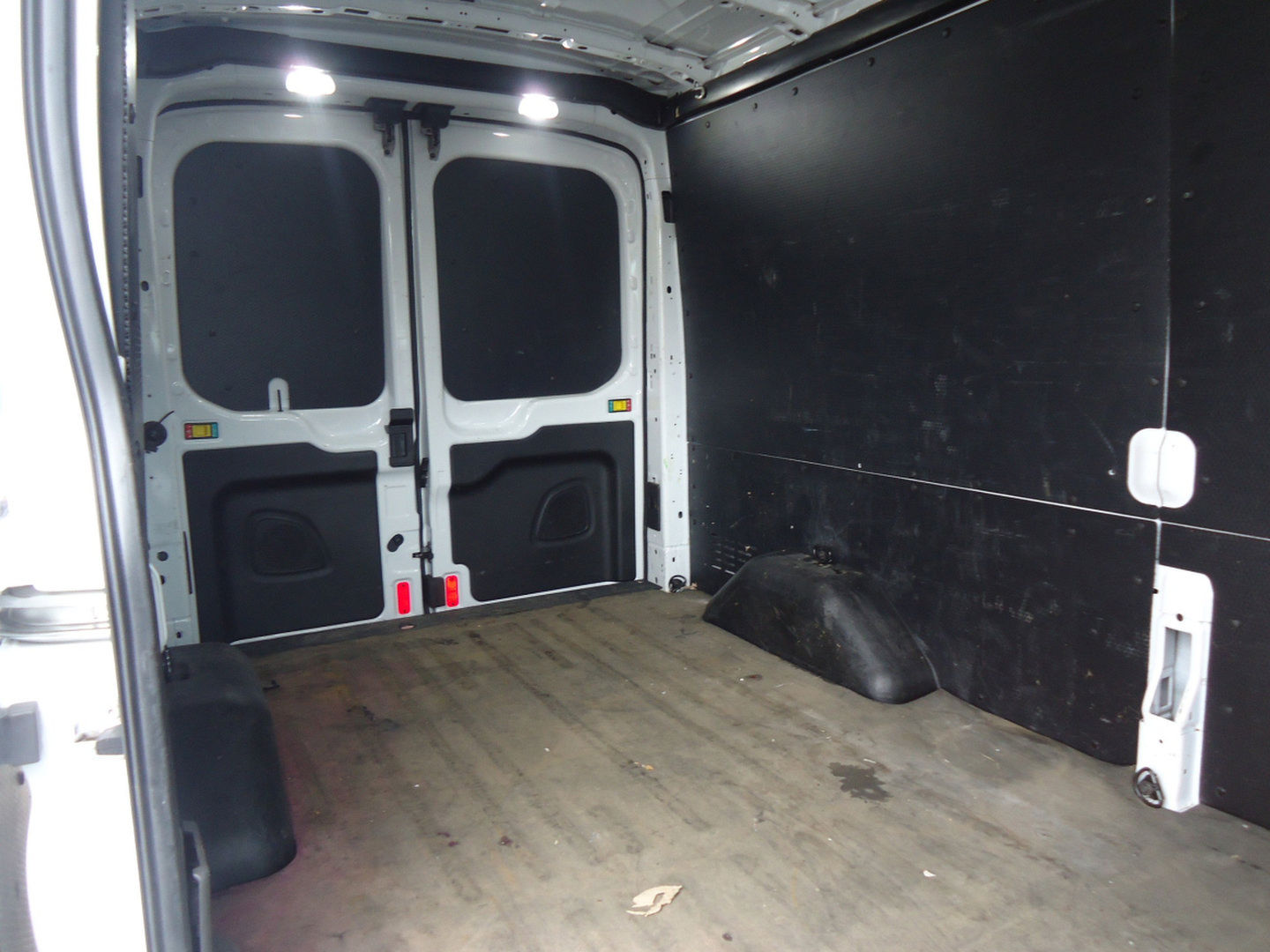 Used 2019 Ford Transit 250 148 Medium Roof w/ Interior Upgrade Package RWD image 29