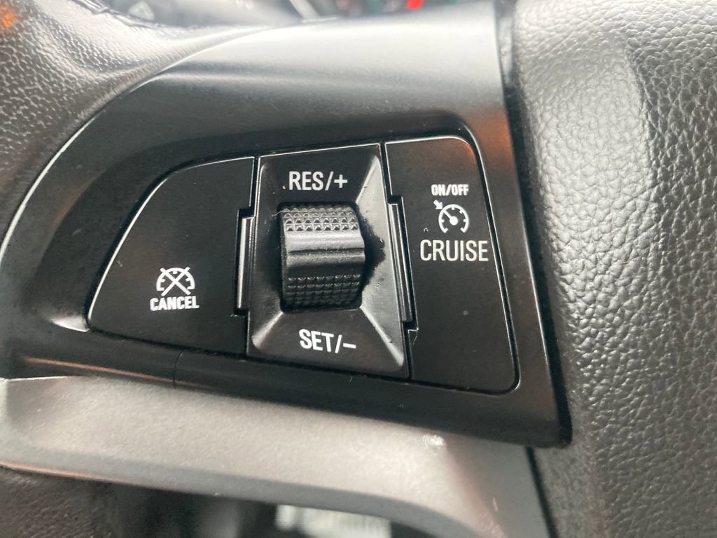 Used 2020 Chevrolet Trax LT w/ LT Convenience Package image 36