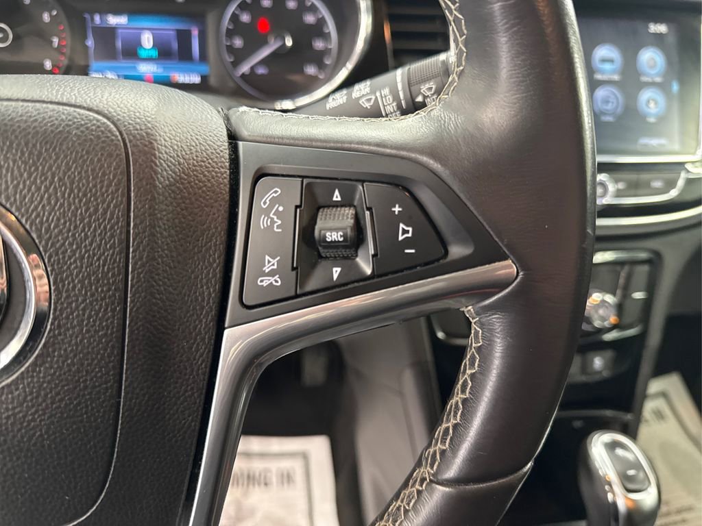 Used 2020 Buick Encore Preferred image 24