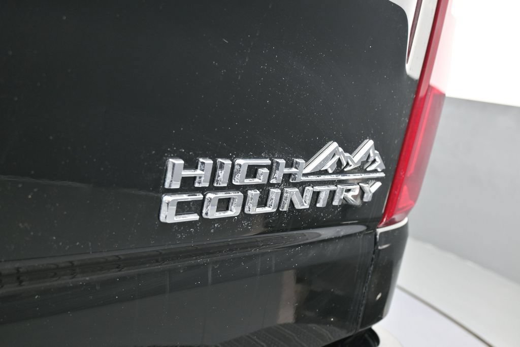 Used 2026 Chevrolet Silverado 1500 High Country RWD image 39