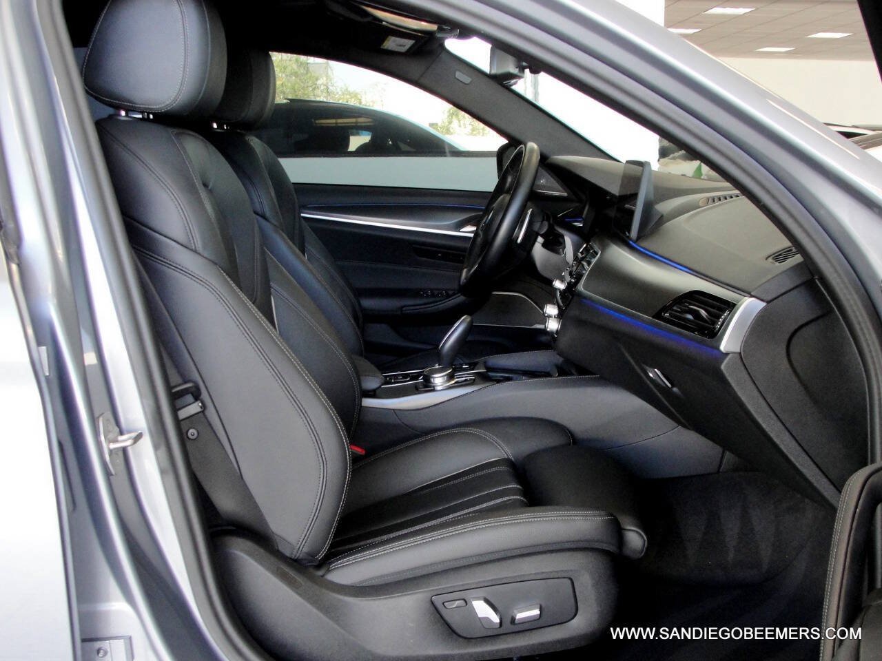 Used 2023 BMW 540i w/ M Sport Package RWD image 43