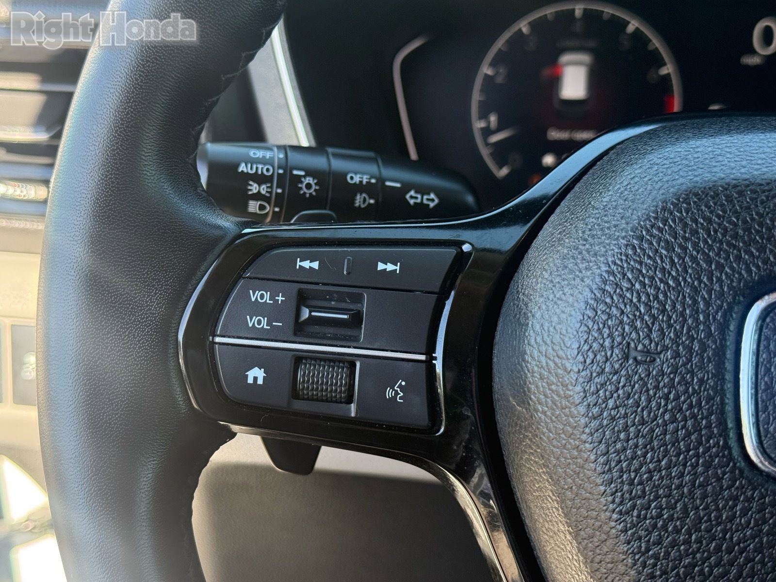 Certified 2025 Honda Pilot EX-L image 18