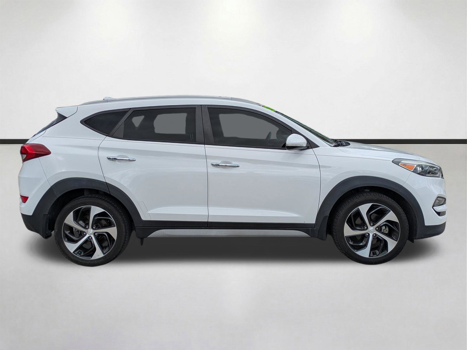 Used 2018 Hyundai Tucson Limited AWD/4WD image 3