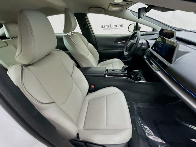 Used 2024 Toyota Prius XLE image 27