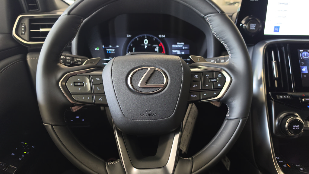 New 2026 Lexus LX 600 4WD w/ Accessory Package (2T) image 22