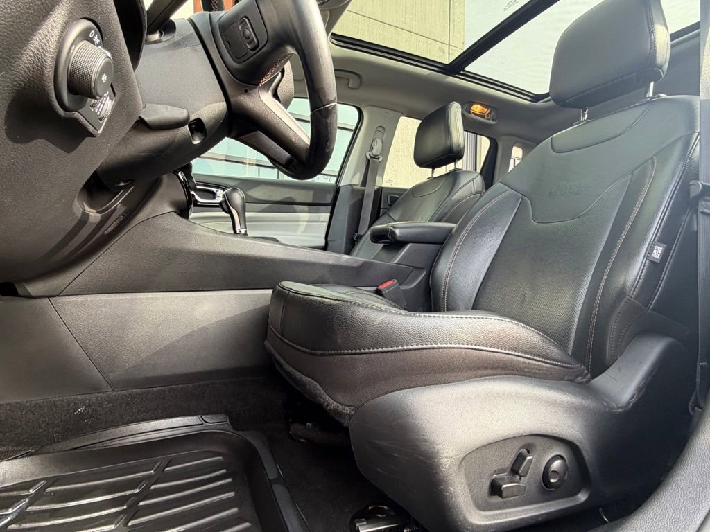 Used 2022 Jeep Compass Limited w/ Sun and Sound Group image 10