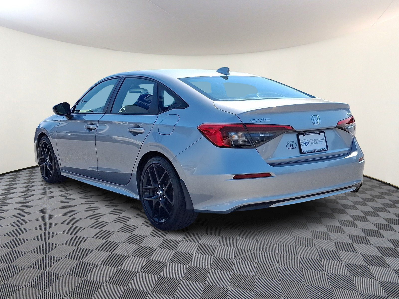 Used 2024 Honda Civic Sport image 3
