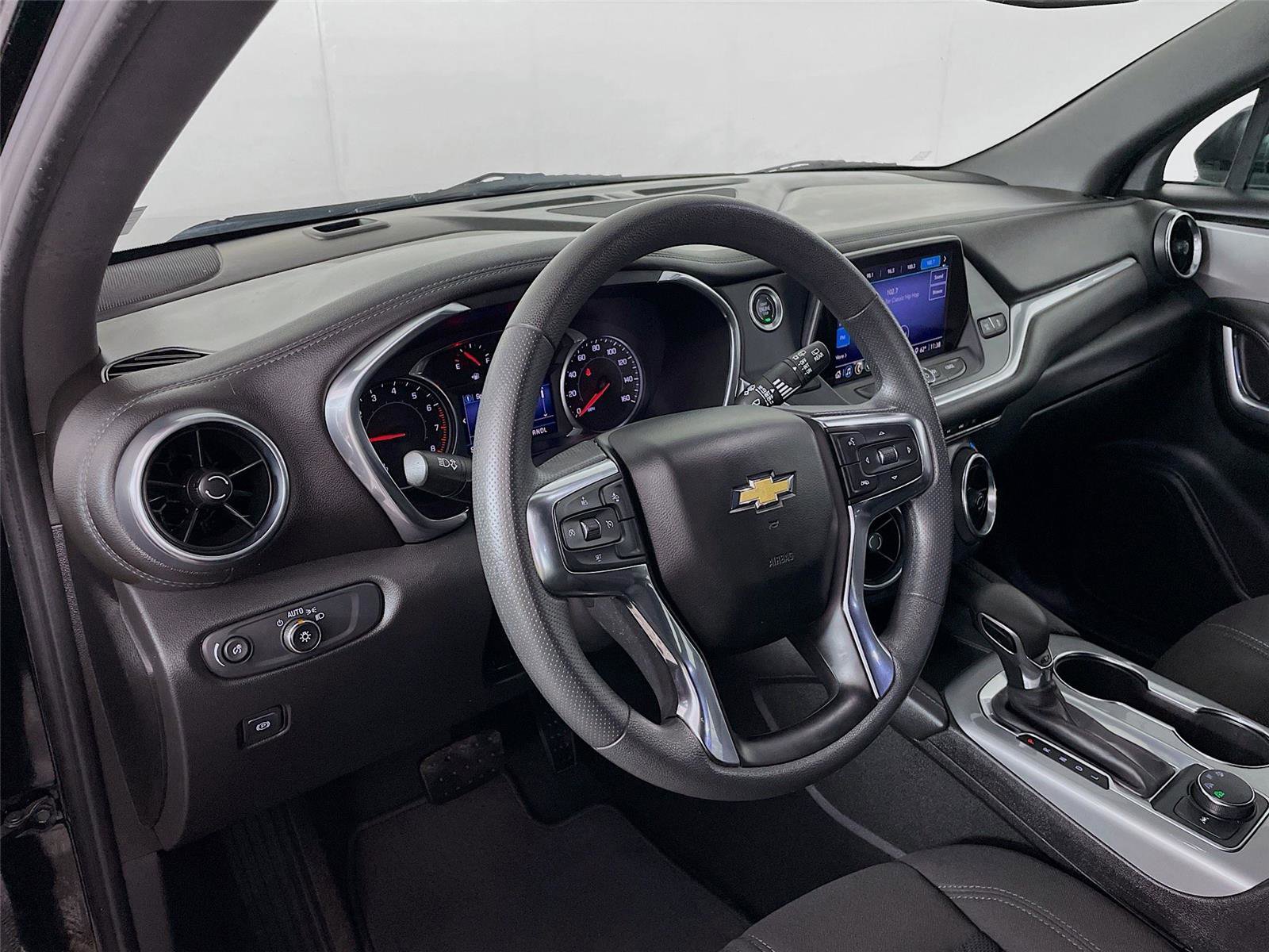 Used 2022 Chevrolet Blazer LT image 12