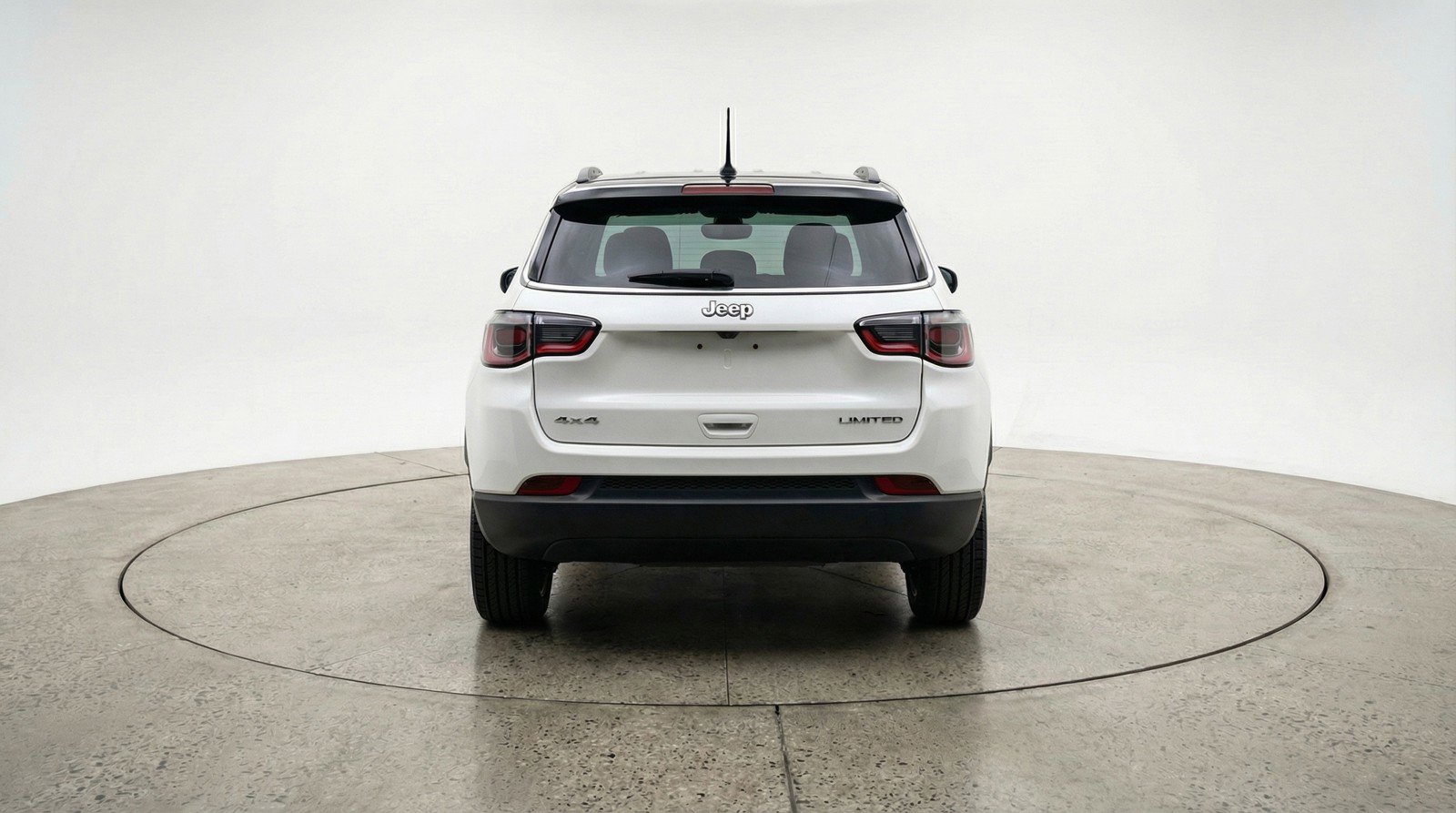 Used 2025 Jeep Compass Limited image 7