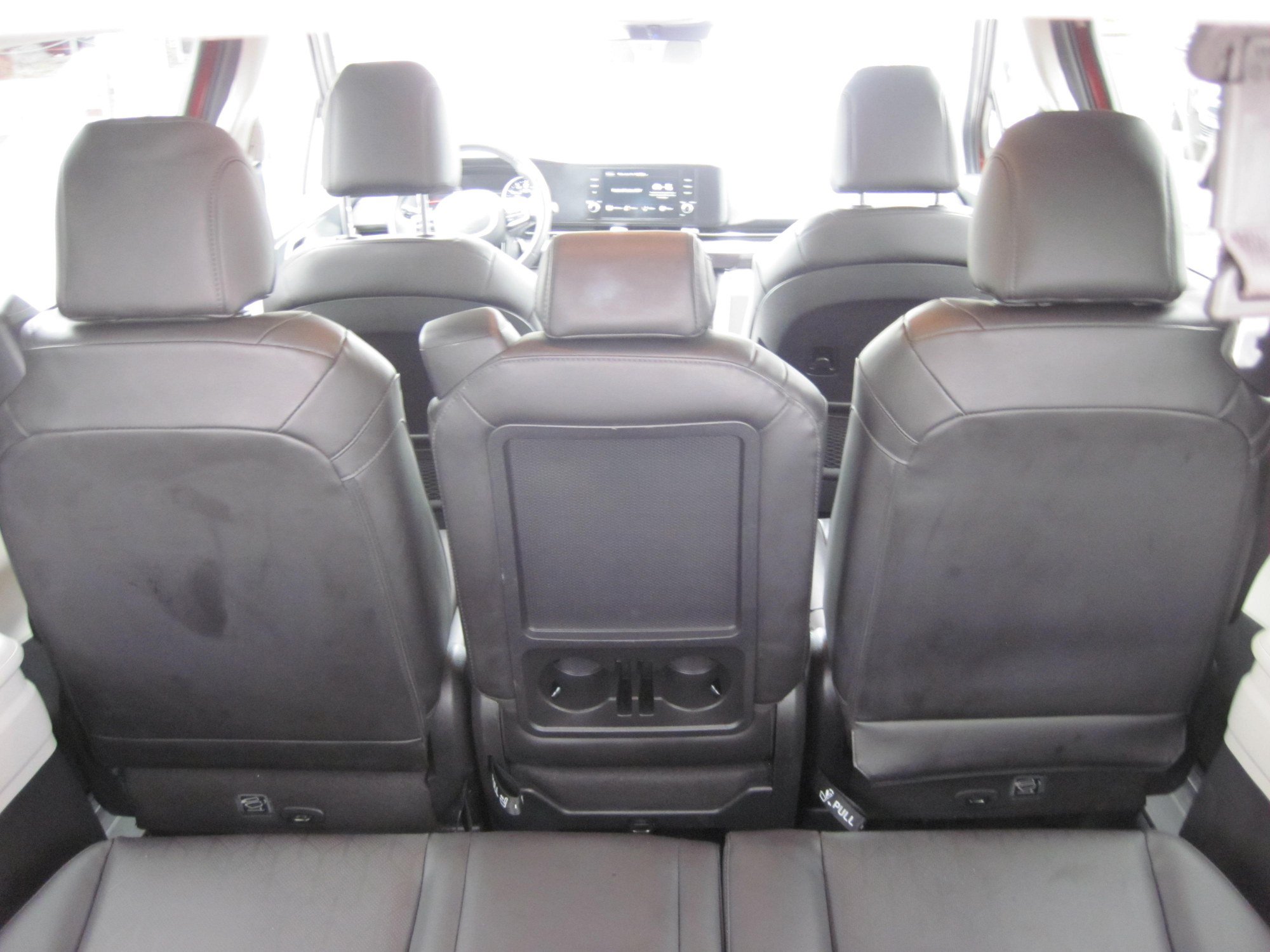 Used 2024 Kia Carnival LX FWD image 7