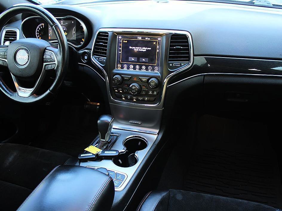 Used 2018 Jeep Grand Cherokee Trailhawk AWD/4WD image 19