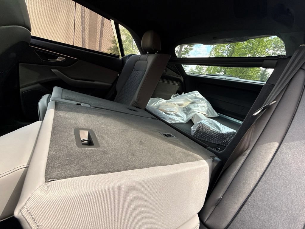 New 2027 Audi SQ8 Prestige AWD/4WD image 40