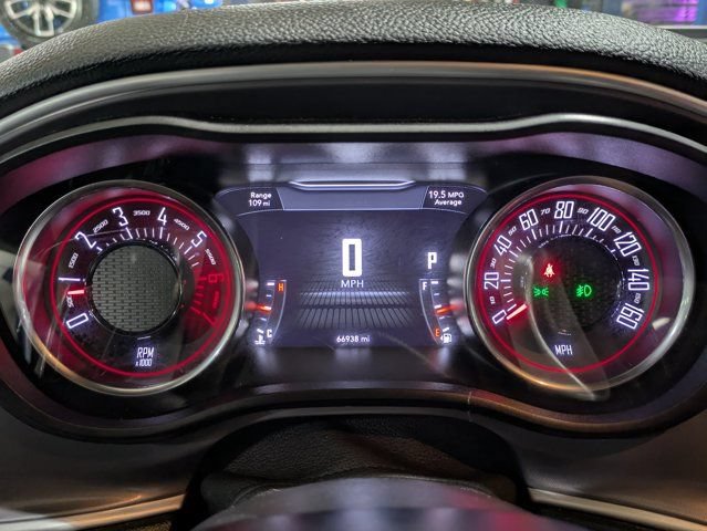 Used 2022 Dodge Challenger R/T RWD image 29