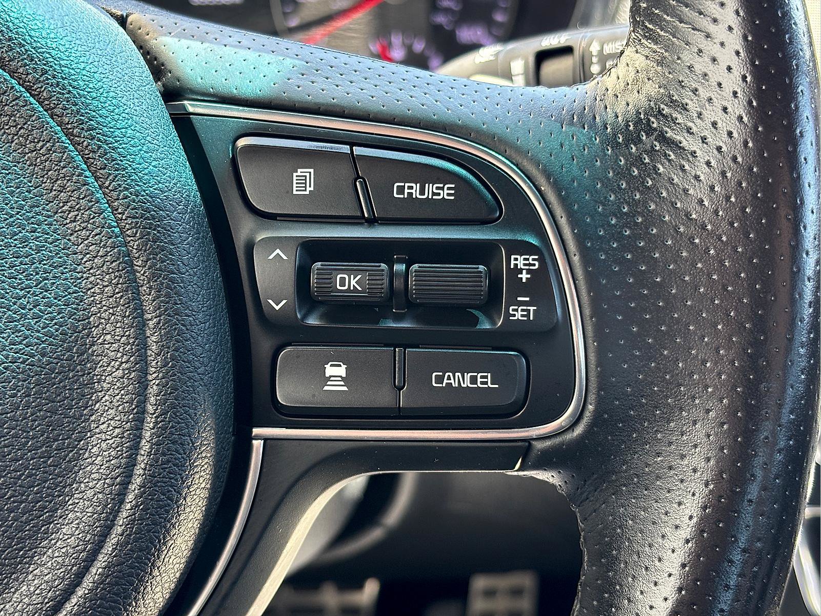 Used 2017 Kia Optima SX FWD image 35
