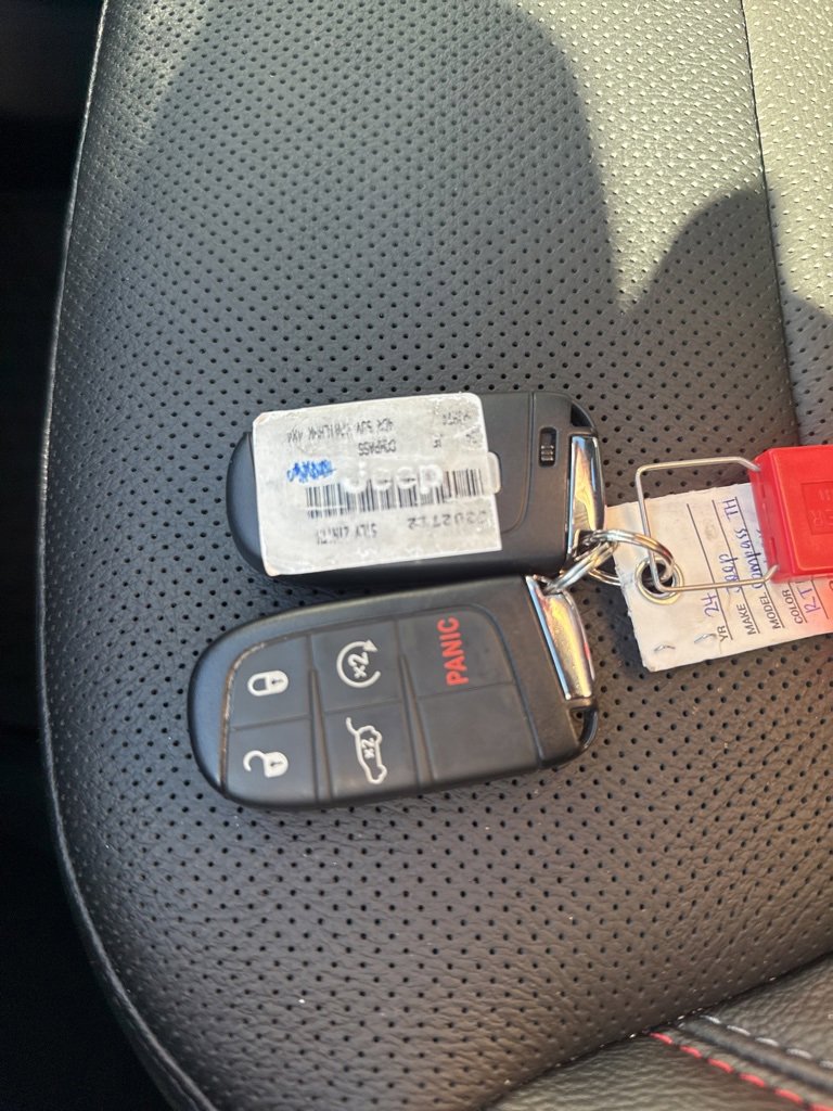 Certified 2024 Jeep Compass Trailhawk w/ Trailhawk Elite Group image 17