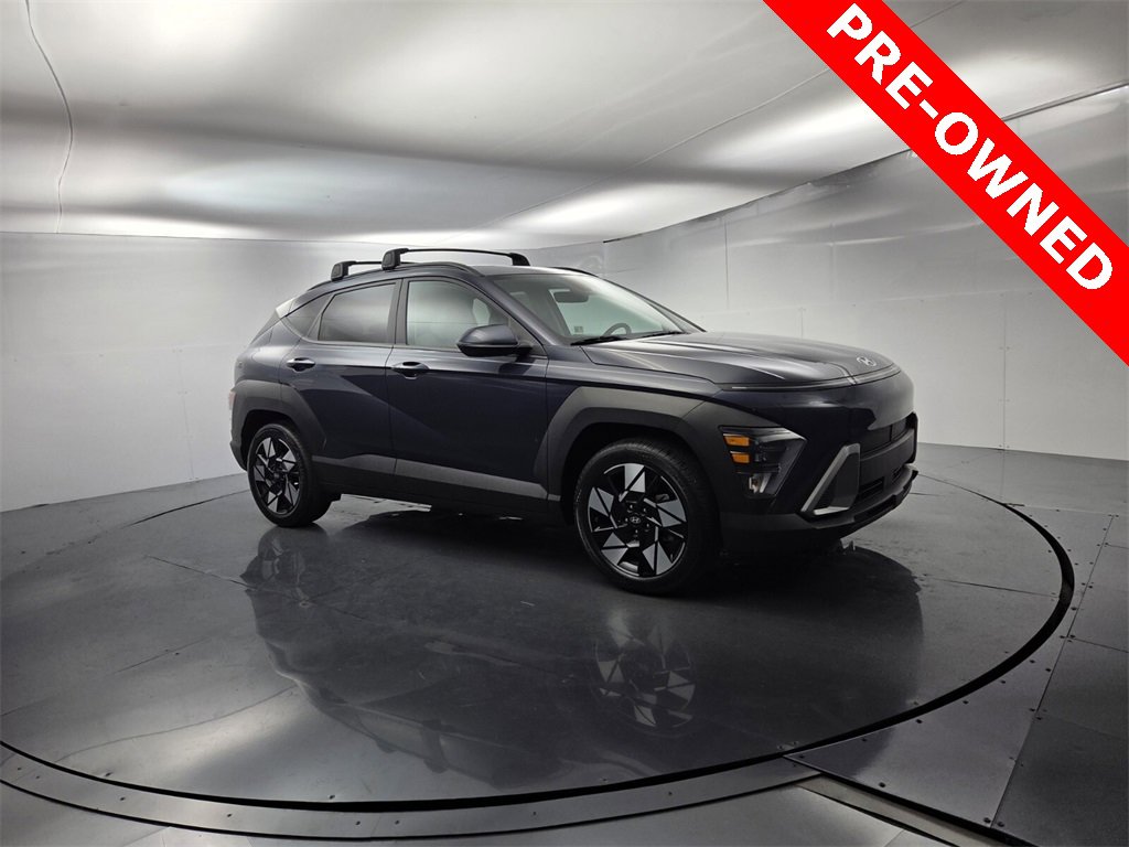 Used 2024 Hyundai Kona SEL image 2