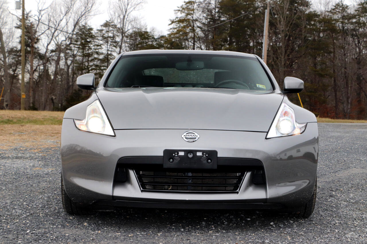 Used 2010 Nissan 370Z Touring image 15