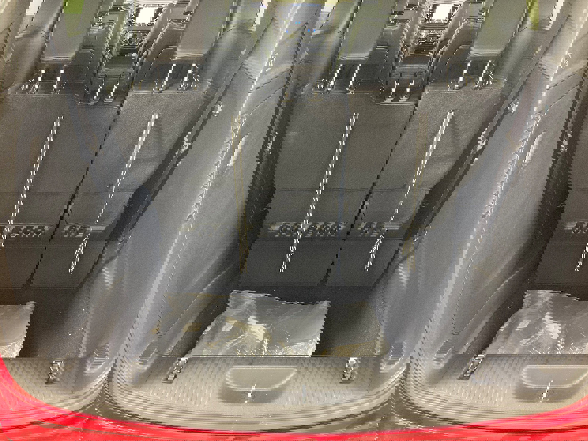 New 2026 Chrysler Voyager LX image 18