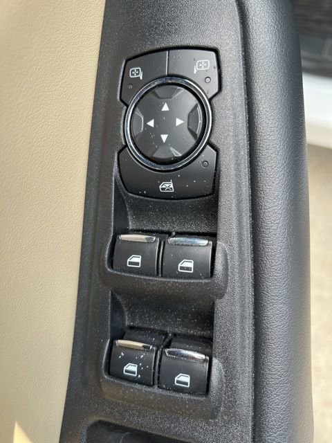 Used 2022 Ford Edge SE image 16