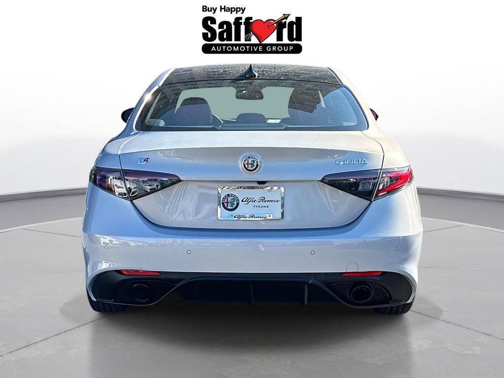 New 2026 Alfa Romeo Giulia AWD image 8