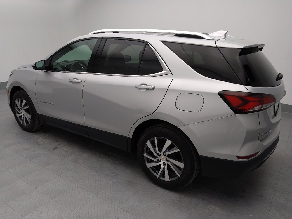 Used 2022 Chevrolet Equinox Premier image 3