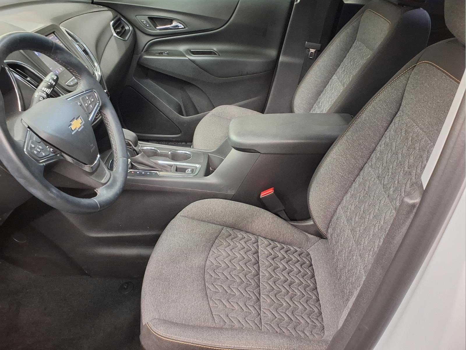 Certified 2024 Chevrolet Equinox LT w/ LPO, Floor Liner Package FWD image 9