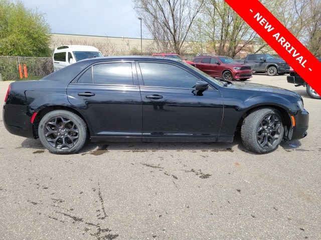 Used 2019 Chrysler 300 S AWD/4WD image 2