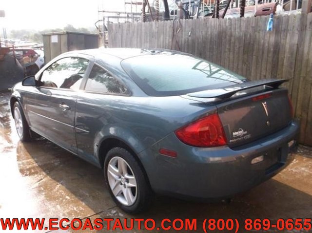 Used 2007 Pontiac G5 w/ Preferred Package FWD image 3