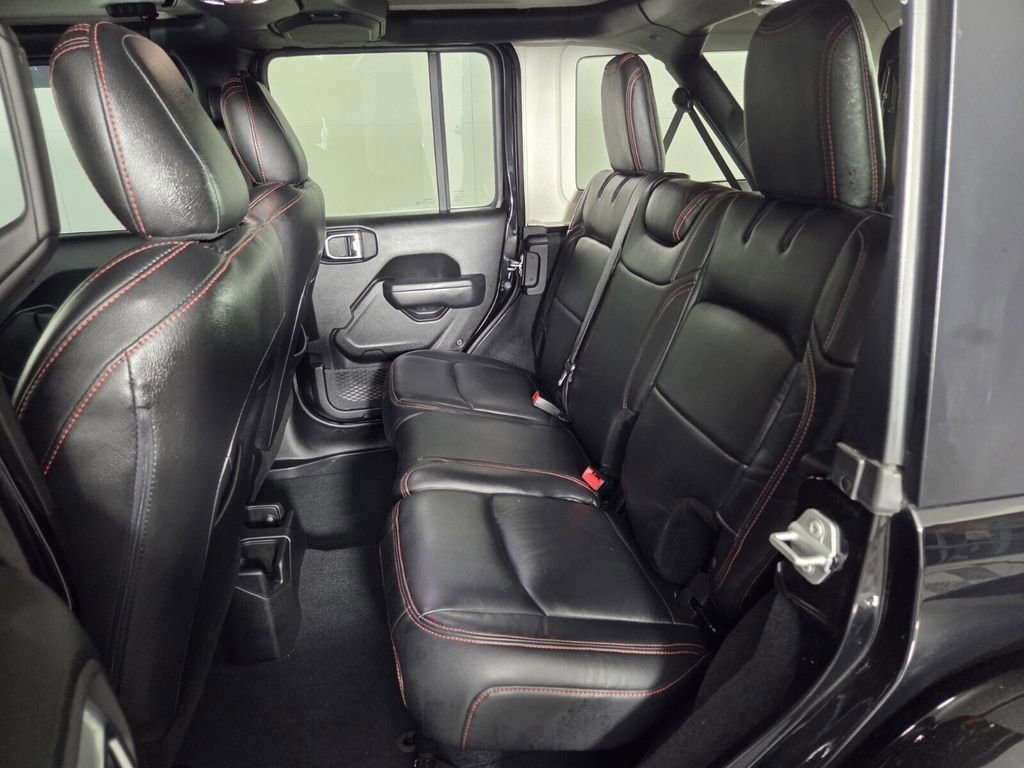 Used 2023 Jeep Wrangler Unlimited Rubicon AWD/4WD image 27