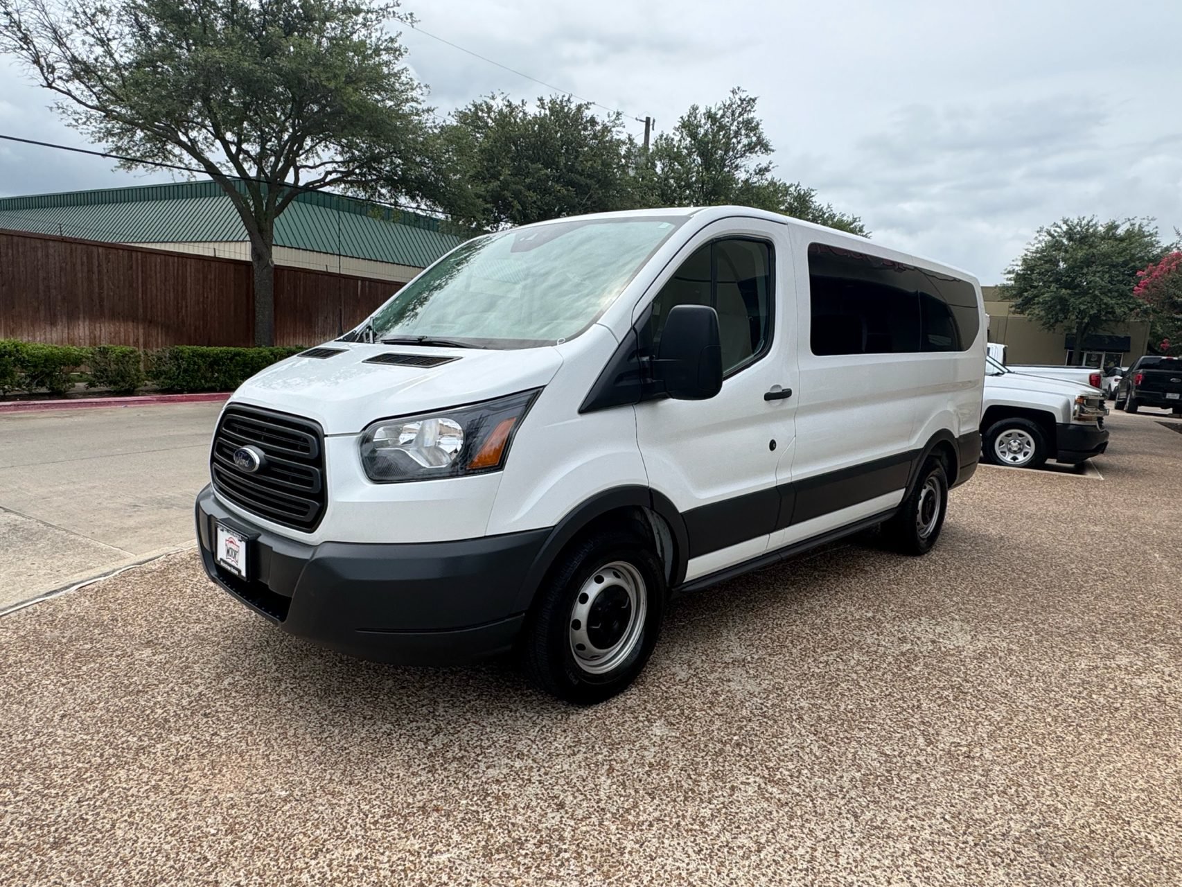 Used 2018 Ford Transit 150 XL RWD image 12
