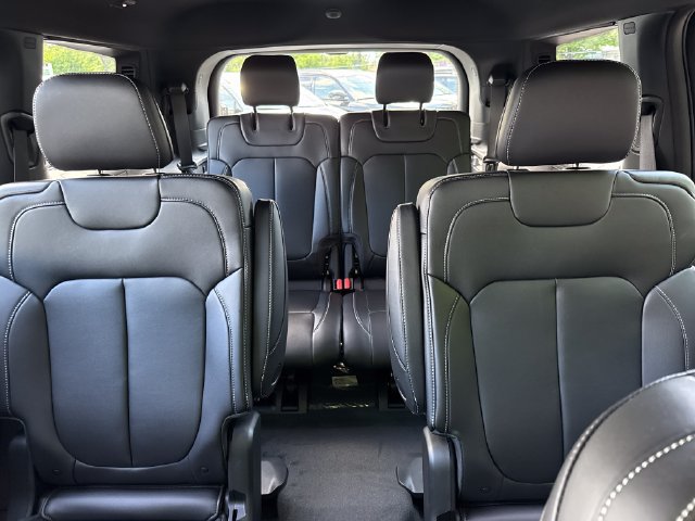 New 2026 Jeep Grand Cherokee L Limited w/ Limited Altitude Package AWD/4WD image 28