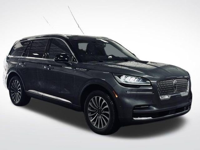 Used 2022 Lincoln Aviator Reserve w/ Elements Package Plus image 4