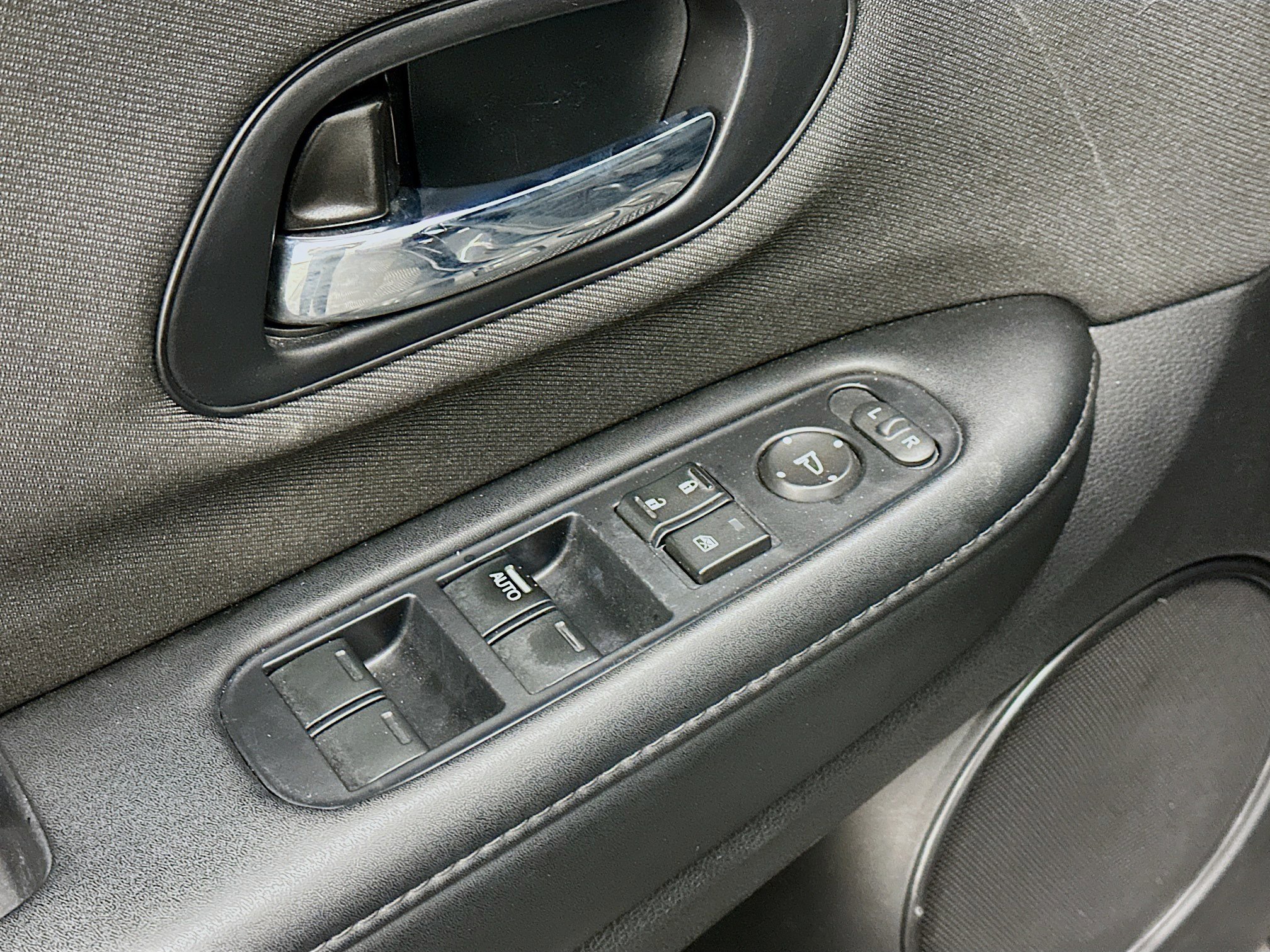 Used 2021 Honda HR-V Sport image 15