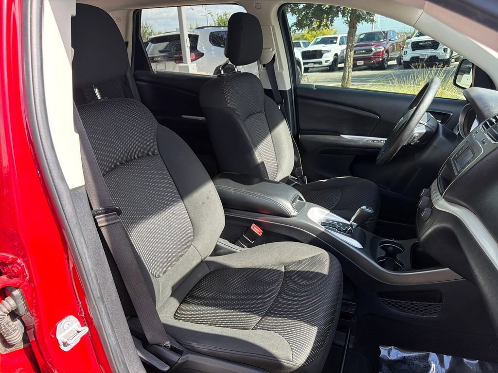 Used 2020 Dodge Journey SE FWD image 37