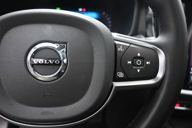 Certified 2025 Volvo S60 B5 Core AWD/4WD image 14