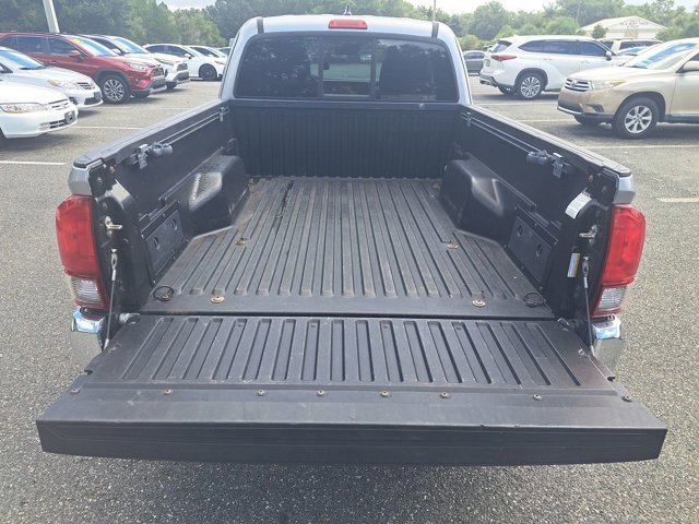 Used 2018 Toyota Tacoma SR5 image 13