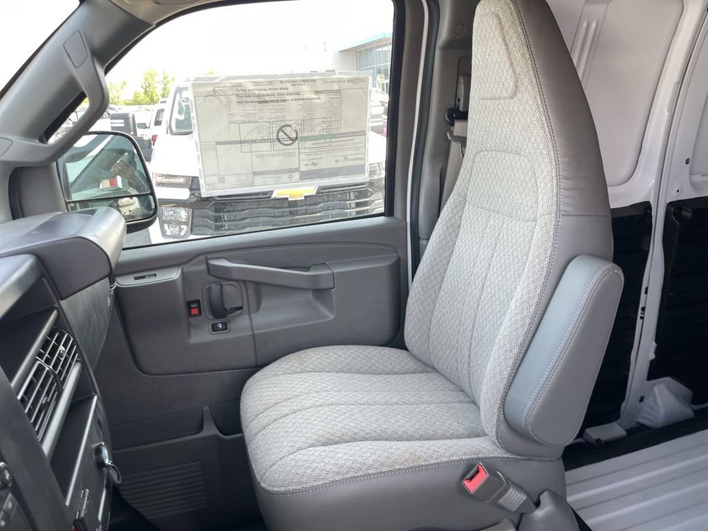 New 2025 Chevrolet Express 3500 Extended w/ Driver Convenience Package RWD image 17