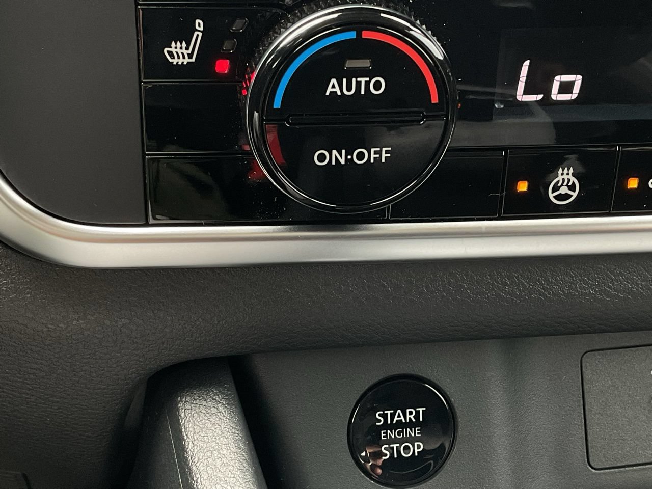 New 2026 Nissan Rogue SV w/ Cold Weather Package FWD image 30