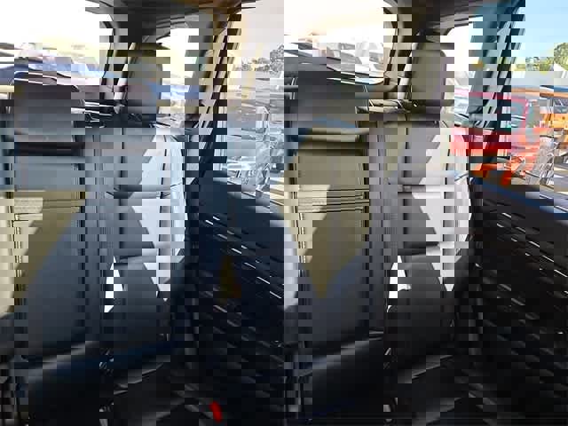 Used 2019 Jeep Grand Cherokee Limited image 15