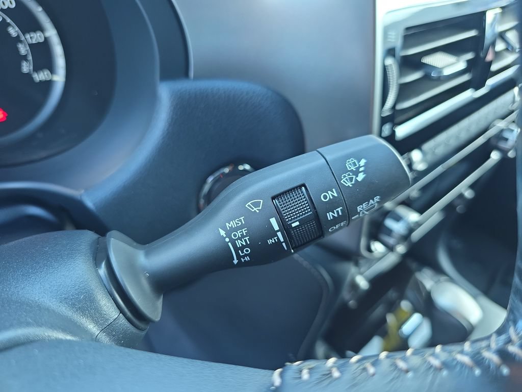 Used 2022 Lexus GX 460 w/ Accessory Package AWD/4WD image 23