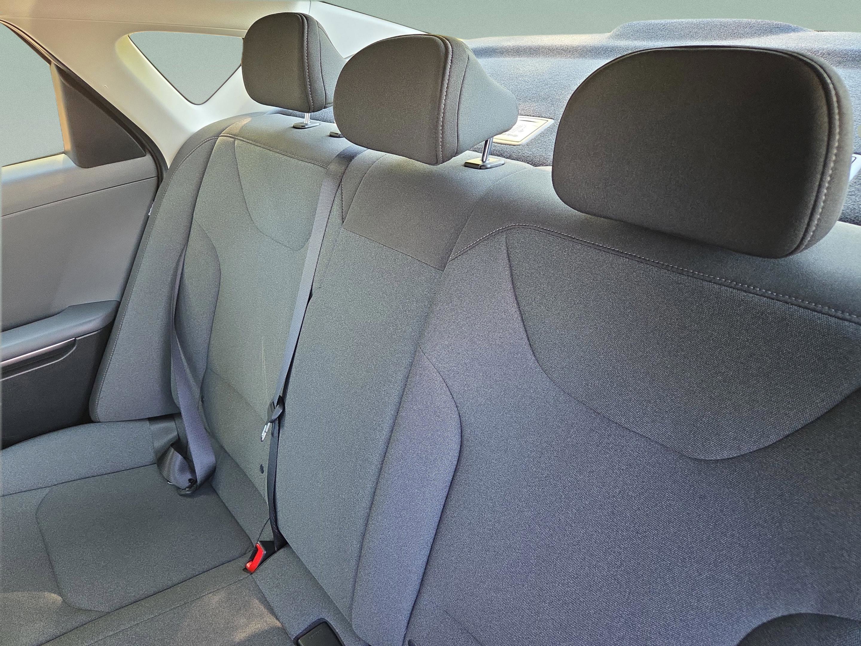 Used 2025 Kia K4 LXS image 28