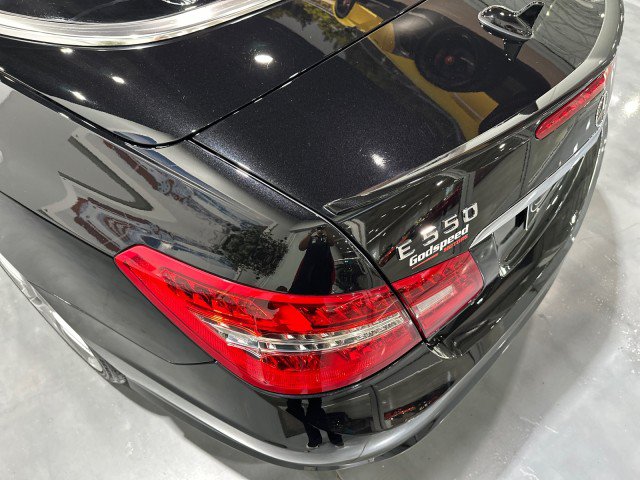 Used 2012 Mercedes-Benz E 550 Cabriolet image 31