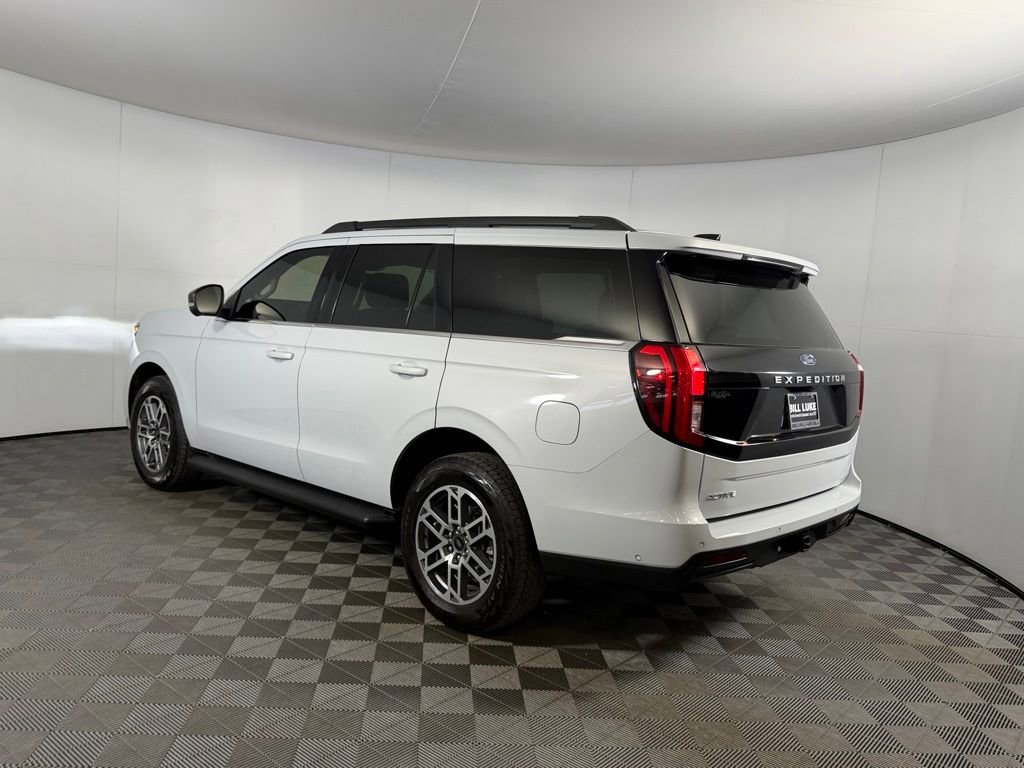 Used 2025 Ford Expedition Active AWD/4WD image 10