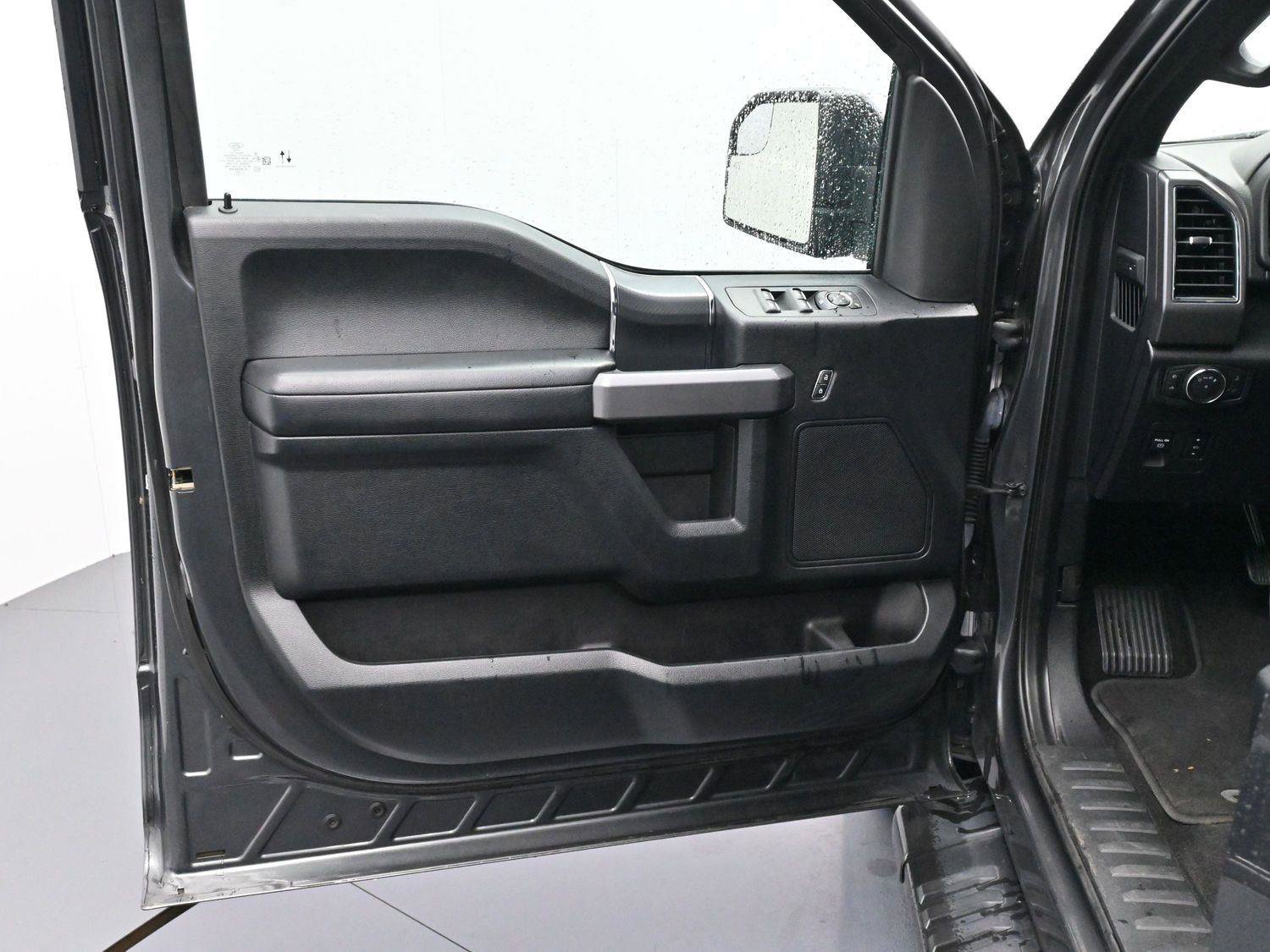 Used 2020 Ford F150 XLT w/ Equipment Group 302A Luxury image 10