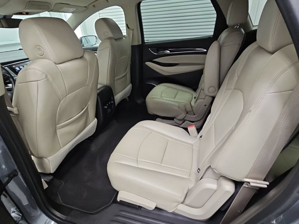 Used 2019 Buick Enclave Essence FWD image 28