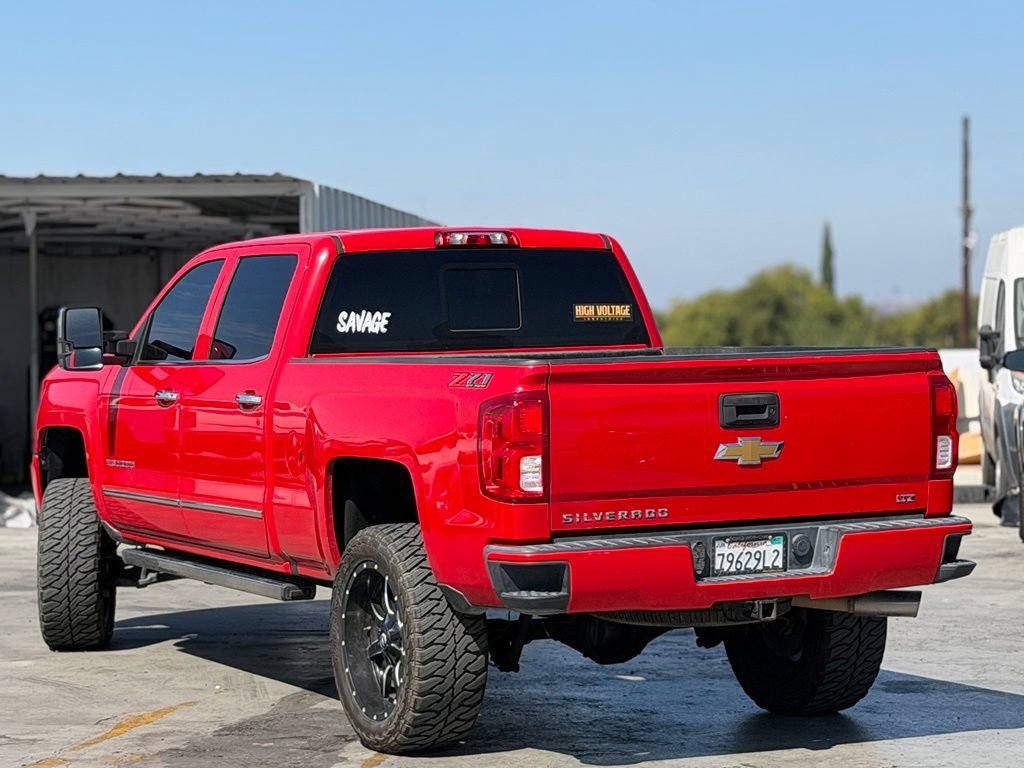 Used 2018 Chevrolet Silverado 1500 LTZ Z71 AWD/4WD image 2