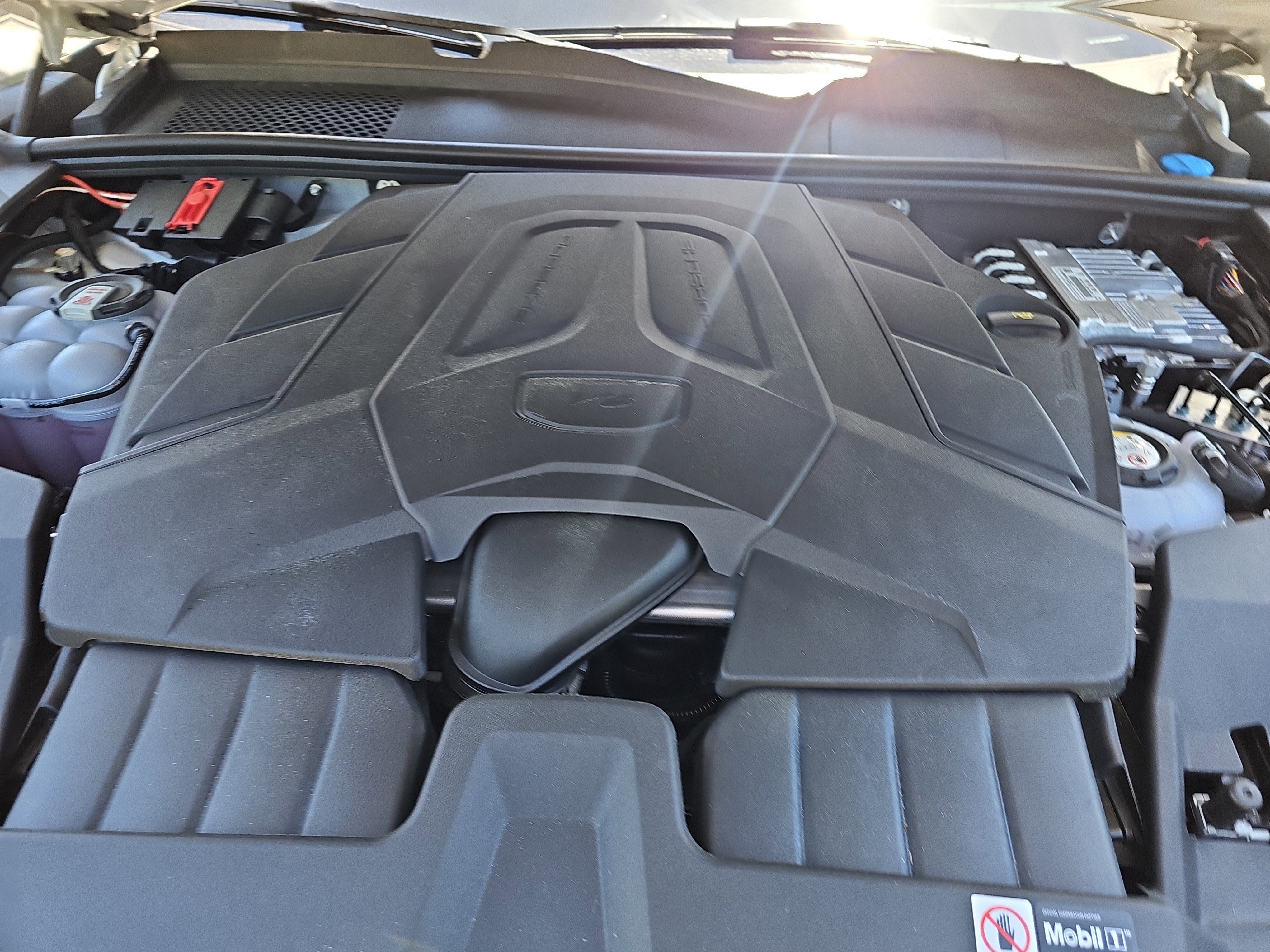 Used 2026 Porsche Cayenne E-Hybrid Coupe AWD/4WD image 32