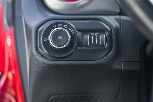 Used 2021 Jeep Wrangler Unlimited Sahara image 48