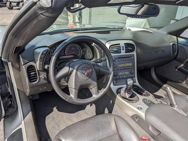 Used 2005 Chevrolet Corvette Convertible w/ Preferred Equipment Group image 9